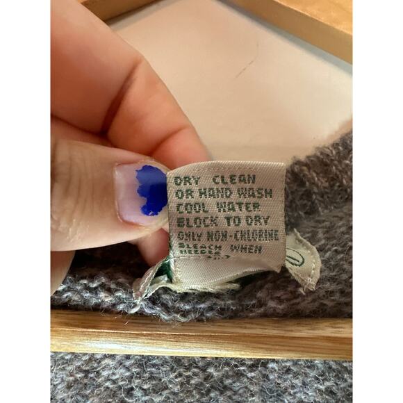 Vintage Oakton Ltd 100% Wool Sweater Vest Plaid Large Brown - Picture 7 of 7